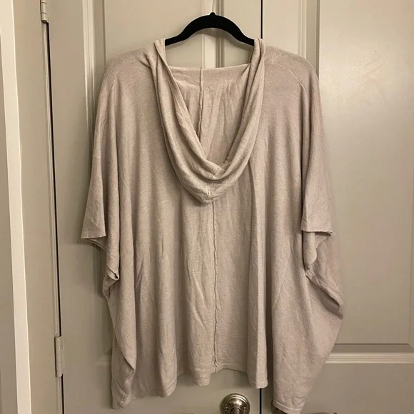 Beige Hooded Poncho Sweater Top Size S/M - Picture 5 of 6